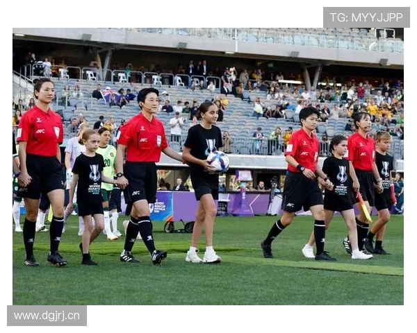 董方雨称中国裁判有能力吹决赛